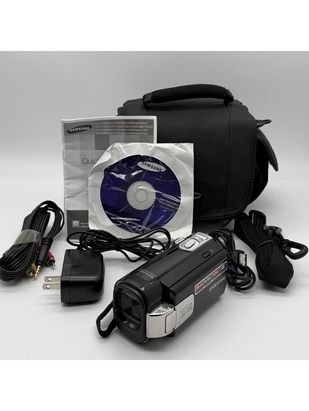Samsung SMX-F40BN/XAA Digital Camcorder 65x Zoom Battery Charger Cables Bag